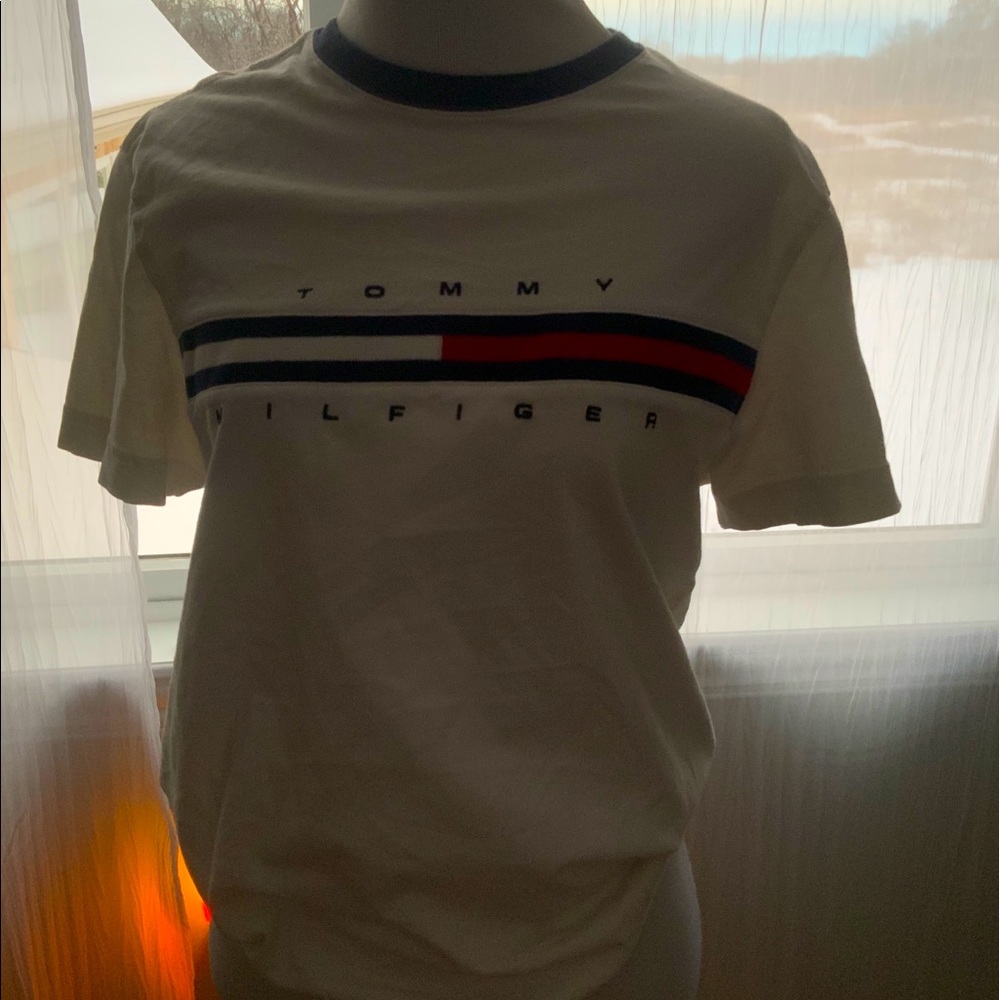 Tommy white tee